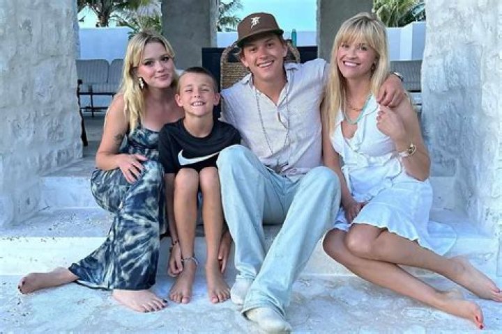Understanding Reese Witherspoon's Height: A Comprehensive Guide